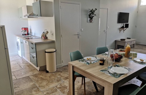 Chateaurenard House | Logement Lavande aux Pieds des Tours