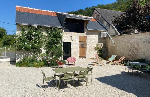 Huismes Apartment | Logement Loire climatisé, La Halte de Cuze, aux abords de la Loire a vélo