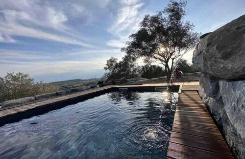 Mons House | Logement Paisible - Mas Sogusthenna