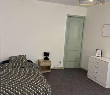 Le Teil Apartment | Logement pratique et calme