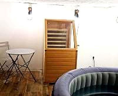 Outreau Apartment | Logement rénové avec accès grand jardin, SPA-Jacuzzi, sauna commun