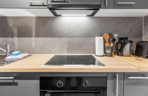 Vercorin Apartment | Logement rénové proche remontées, Idéal famille