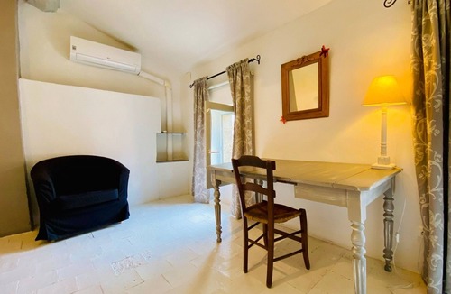 Lezignan-Corbieres House | Logement Touristique Villa Eugénie