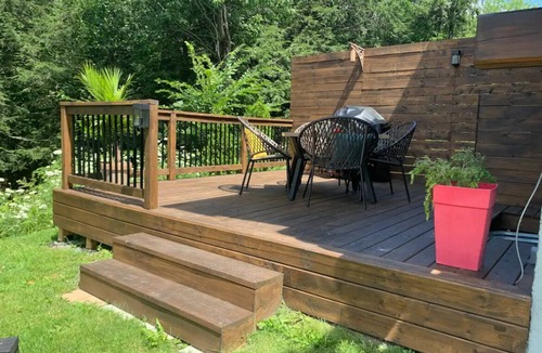 Brownsburg-Chatham Apartment | Logement Tranquille en Nature, Près de Toutes les Commodités!