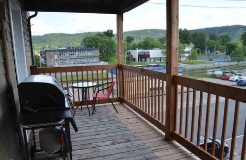 La Tuque Apartment | Logement voyageurs ou travailleur 501