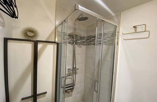 Chartres-de-Bretagne Apartment | LogeYou Apartment Cocoon