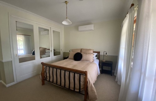 Stanthorpe Bed & Breakfast | Logger's Rest
