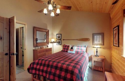 Lakeshore House | Loggers Landing