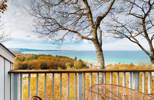 Maple City Apartment | Loggers Run 35 36