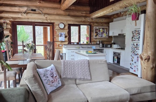 Dales Creek House | Loghome Getaway