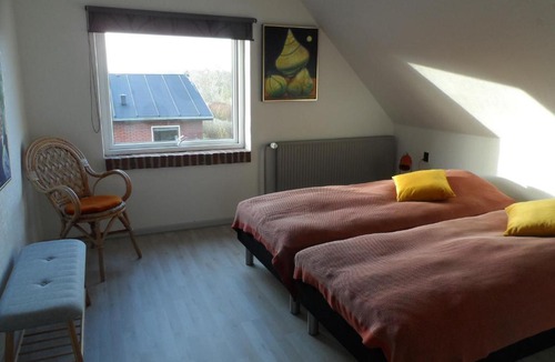 Vestervig Bed & Breakfast | Logi i hus med kunst og have