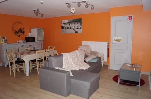 Saint-Bonnet-le-Froid Hotel | Logis Auberge des Myrtilles