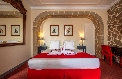 Douarnenez Hotel | Logis Auberge de Kerveoc'h