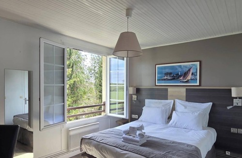 Houlgate Hotel | LOGIS AUBERGE DES AULNETTES