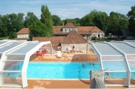 Guines Hotel | LOGIS - Auberge Du Colombier