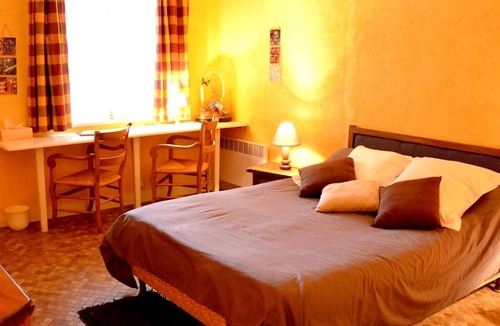 Brinon-sur-Sauldre Hotel | Logis Auberge La Solognote