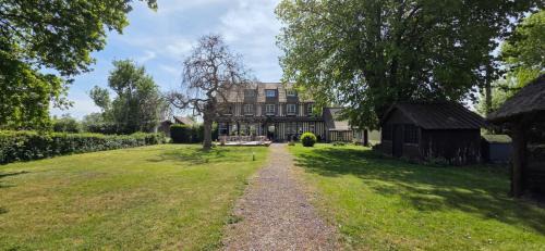 Houlgate Hotel | Logis Auberges des Aulnettes