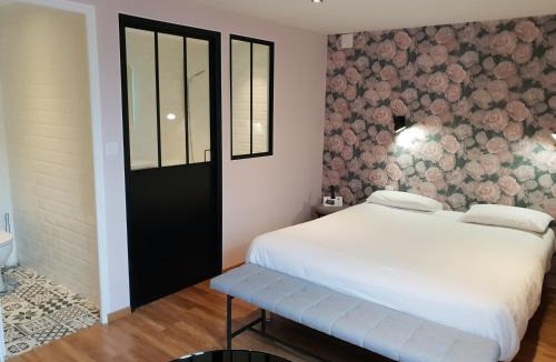 Maisons-les-Chaource Hotel | Logis Aux Maisons