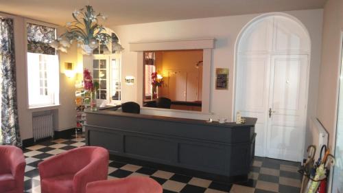 Bailleul Hotel | LOGIS - Belle Hôtel, Lille-Ouest