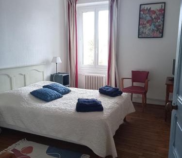 La Rochefoucauld Bed & Breakfast | Logis de Fornel