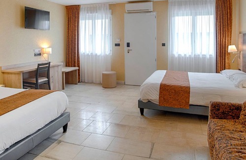 Creney-pres-Troyes Hotel | Logis De France Des Sources