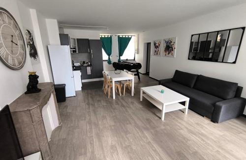 Sedan Apartment | Logis de la forteresse - T2- WIFI- Parking