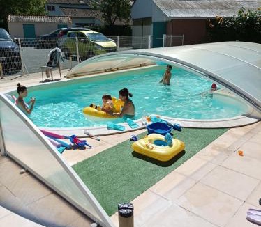 Saint-Hilaire-la-Palud Apartment | Logis de LANGE apt les Ecureuils