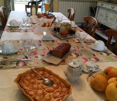 Xaintray Bed & Breakfast | Logis De La Mélissière