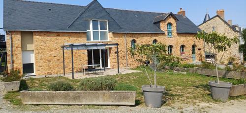 Ahuille House | Logis de la Provosterie CLICRO