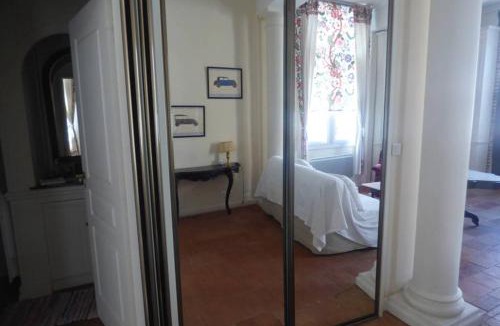 Saint-Etienne Apartment | Logis de Sainte-Scarbes