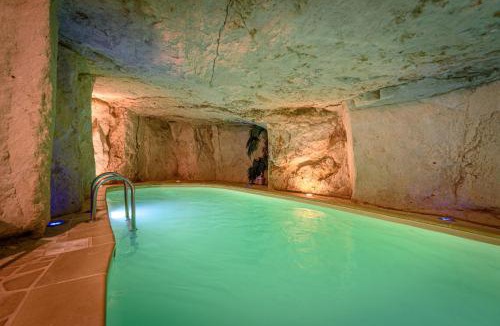 Turquant Hotel | Logis Demeure de la Vignole