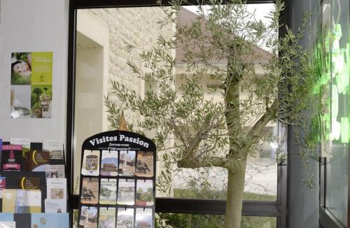 Creney-pres-Troyes Hotel | Logis Des Sources