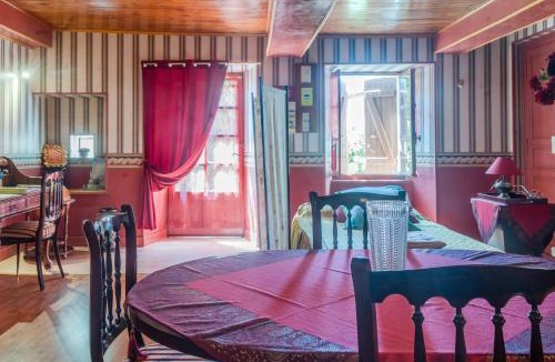 Saint-Mathieu House | Logis des Tilleuls