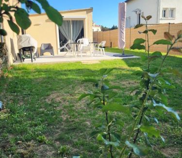 Vivonne House | Logis du Boutillier