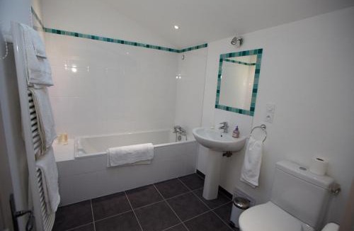 Criteuil-la-Magdeleine Bed & Breakfast | Logis du paradis