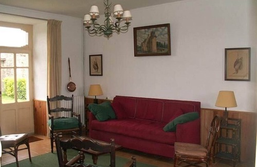 Paizay-Naudouin-Embourie House | Logis near the chateau