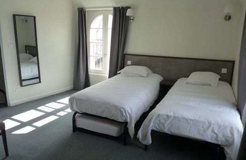 Chammes Hotel | Logis Hotel Beauséjour