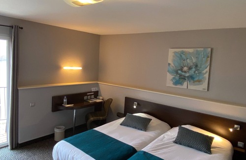 Les Roches-de-Condrieu Hotel | Logis Hôtel Le Bellevue