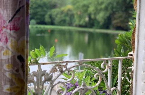 Saint-Remy-les-Chevreuse Hotel | LOGIS Hôtel & Restaurant - Au Bord du Lac