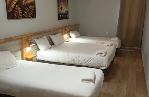 Saint Tronquet Business Park Hotel | Logis Hôtel Acotel