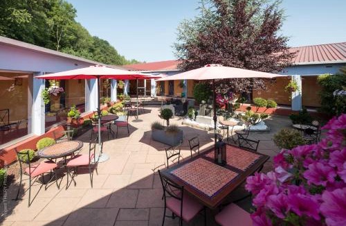 Golbey Hotel | Logis Hôtel Atrium Epinal Golbey
