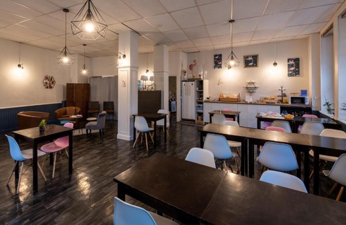 Buzancais Hotel | Logis Hôtel Au Croissant