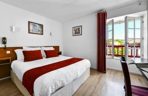 Sare Hotel | Logis Hôtel Baratxartea