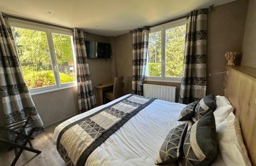 Loubaresse Hotel | Logis Hôtel Beau Site