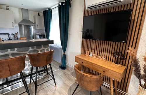 Grandvillers Hotel | Logis Hôtel Blue Garden