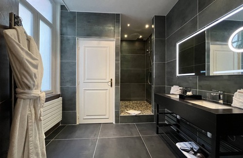 Dunkerque Centre Hotel | LOGIS Hôtel Borel