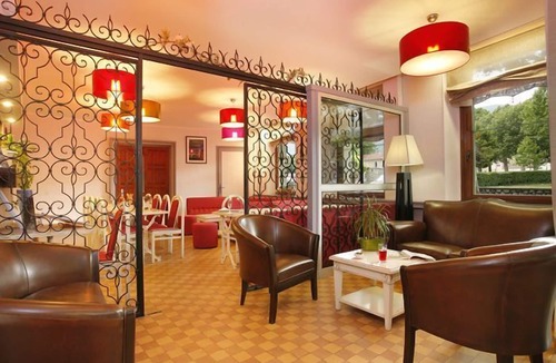 Quillan Hotel | LOGIS, Hôtel Cartier