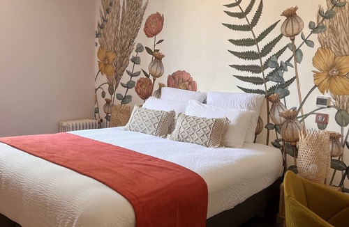 La Cote-Saint-Andre Hotel | Logis Hôtel de France