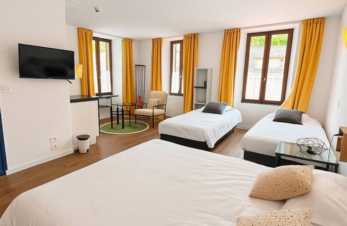 Faverges-Seythenex Hotel | Logis Hôtel de Genève