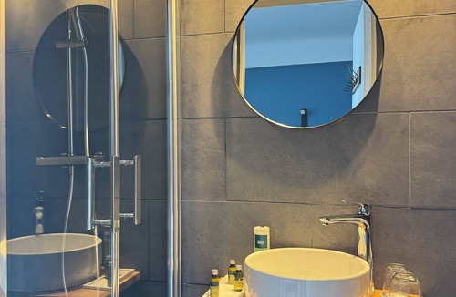 Vitry-le-Francois Hotel | Logis Hôtel de la Poste